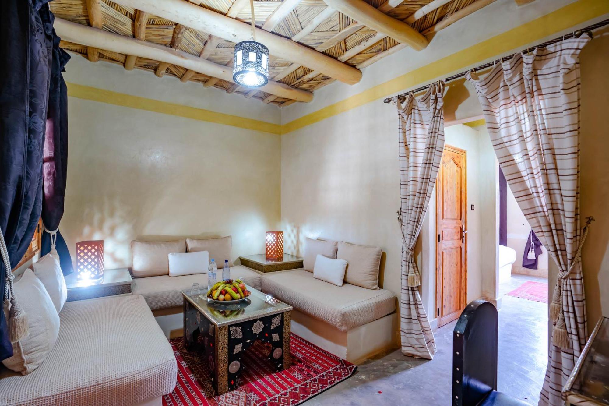 مبيت وإفطار Boumalne Kasbah Tizzarouine المظهر الخارجي الصورة