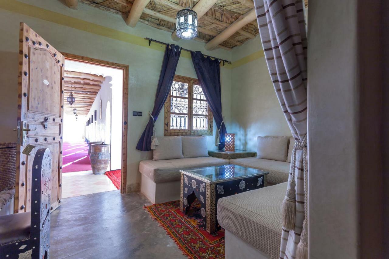 مبيت وإفطار Boumalne Kasbah Tizzarouine المظهر الخارجي الصورة